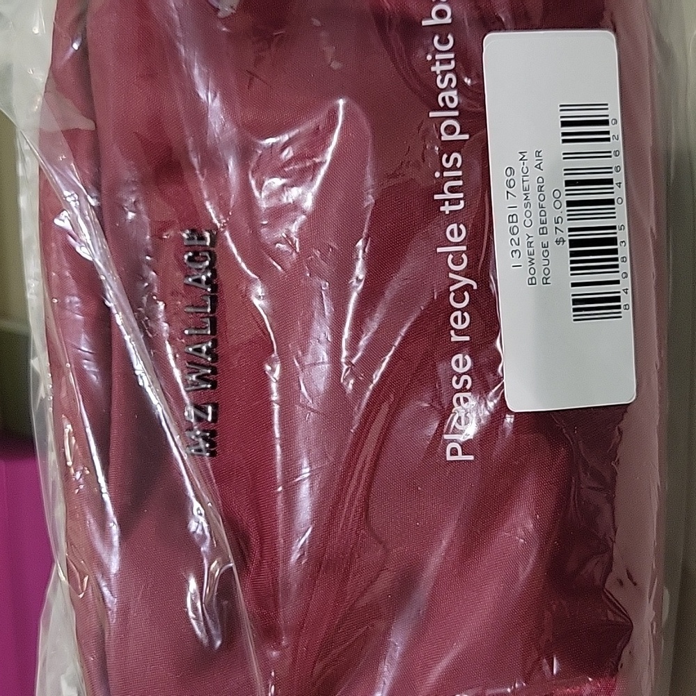 Mz Wallace Bowery Cosmetic -M